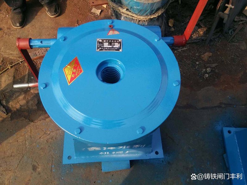 水坝闸门：守护江河安全的关键防线